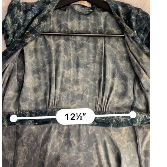 La Robe  100% Sueded Silk Charmouse Floral Wrap Midi Dress 2 NWOT - Picture 11 of 13